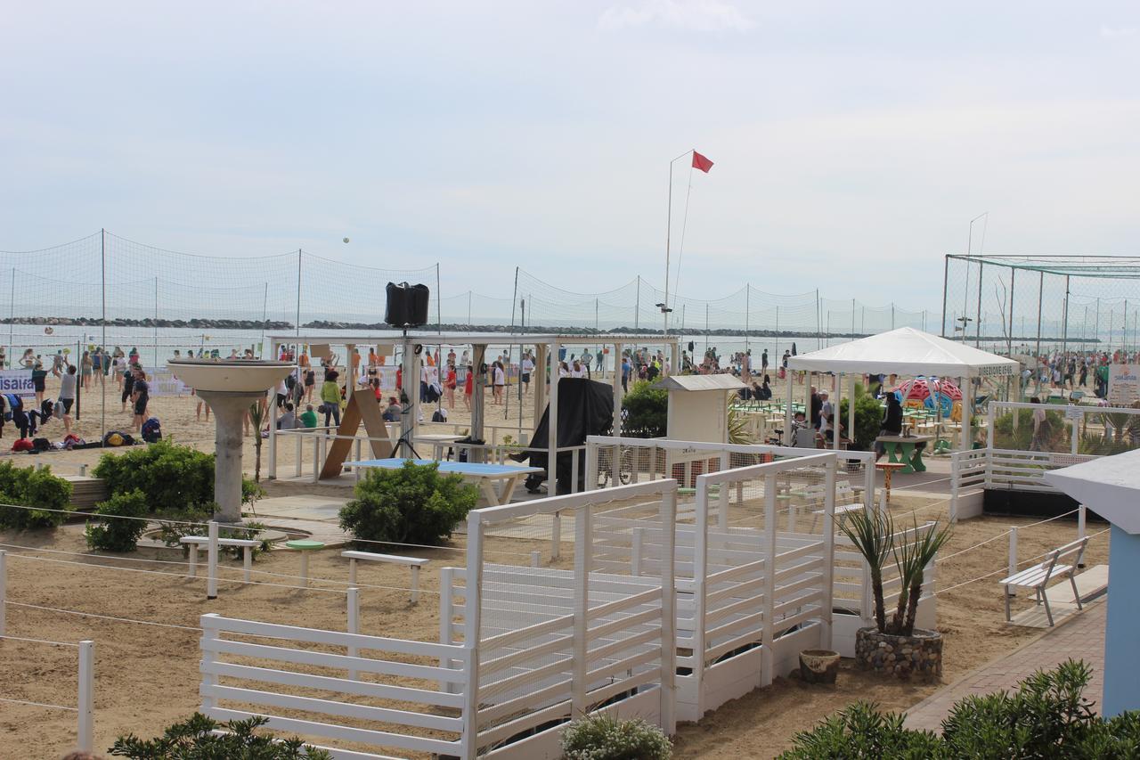 Hotel La Pergola Bellaria-Igea Marina Bagian luar foto