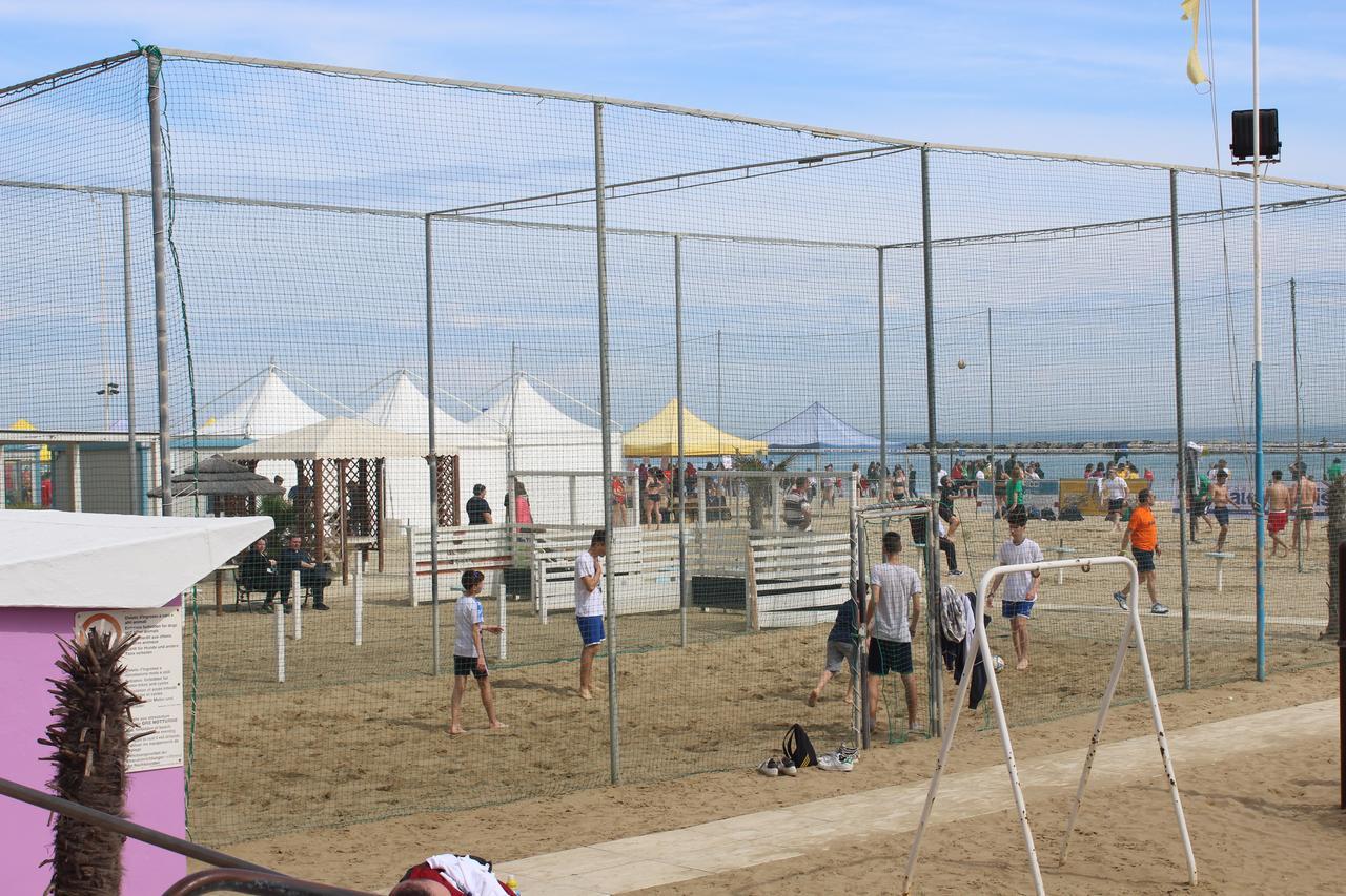 Hotel La Pergola Bellaria-Igea Marina Bagian luar foto